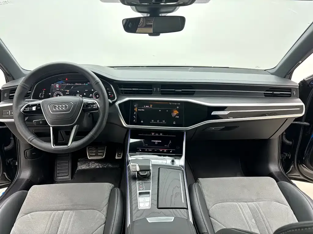Audi A6L — фото 9