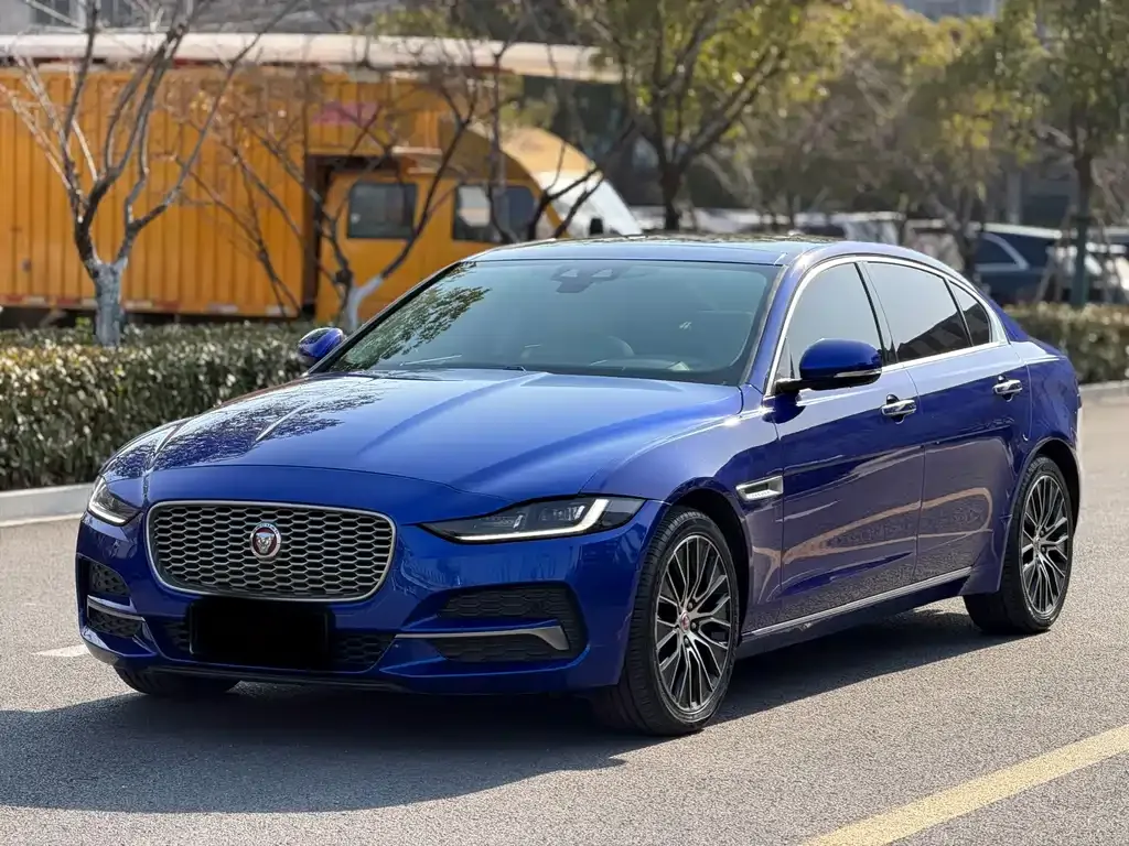 Jaguar XEL — фото 1