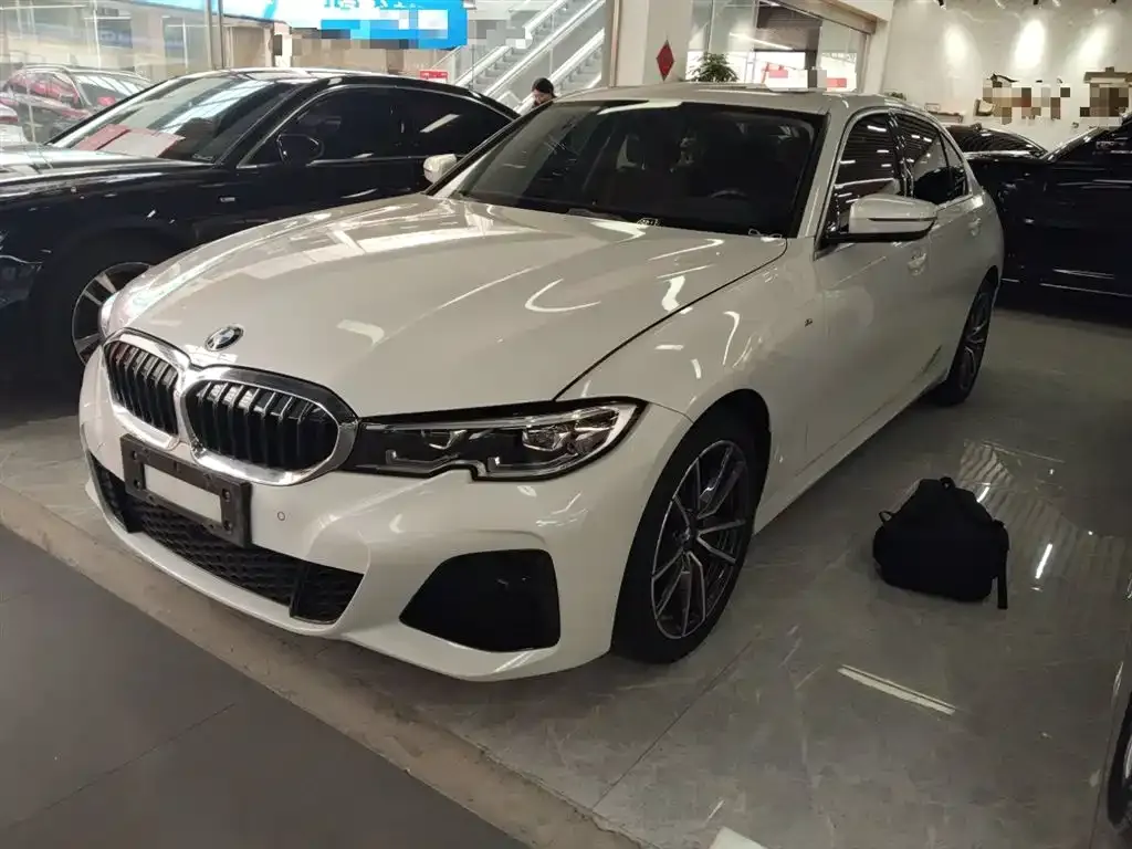 BMW 3 Series — фото 1