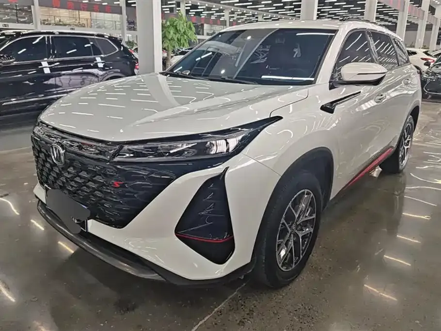 Changan CS75PLUS — фото 1