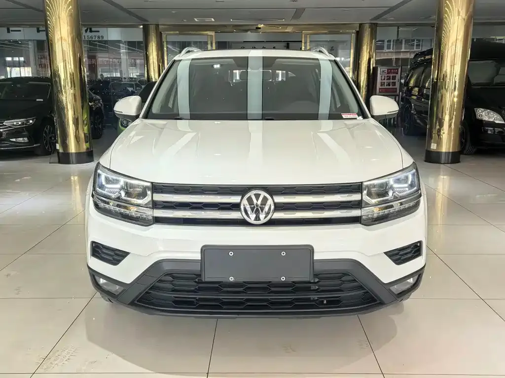 Volkswagen Tharu — фото 1