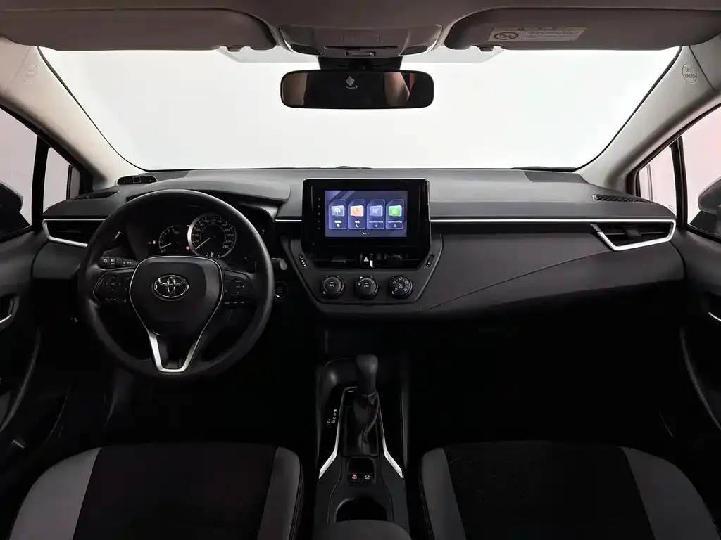 Toyota Corolla — фото 2