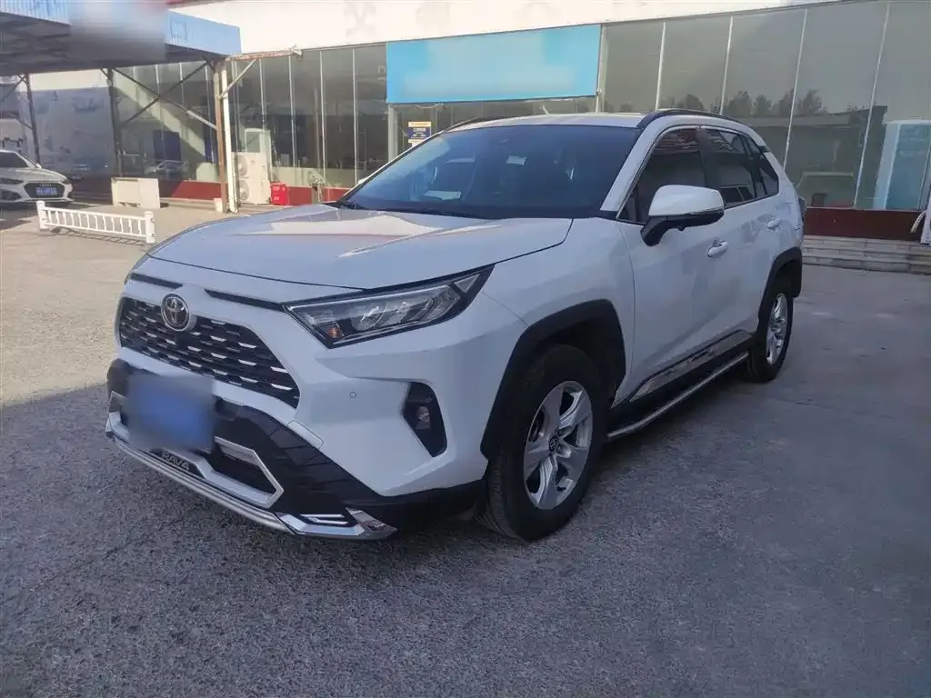 Toyota RAV4 — фото 2
