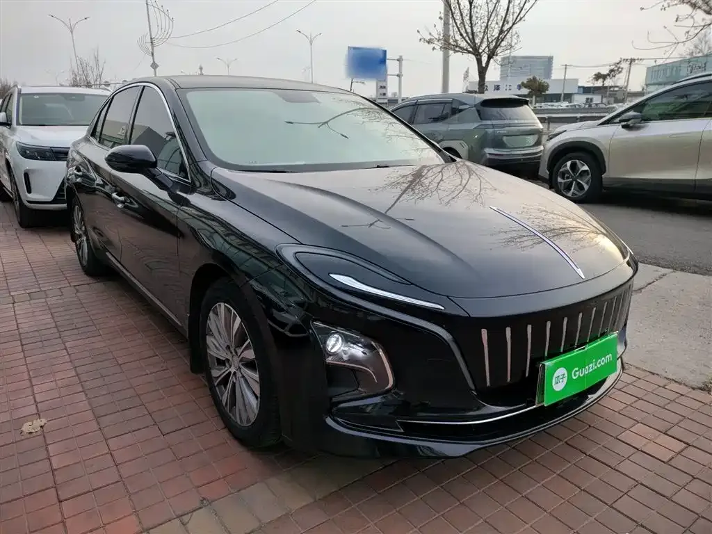 Hongqi E-QM5 — фото 6