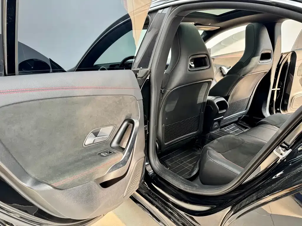 Mercedes-Benz CLA (Import) — фото 10