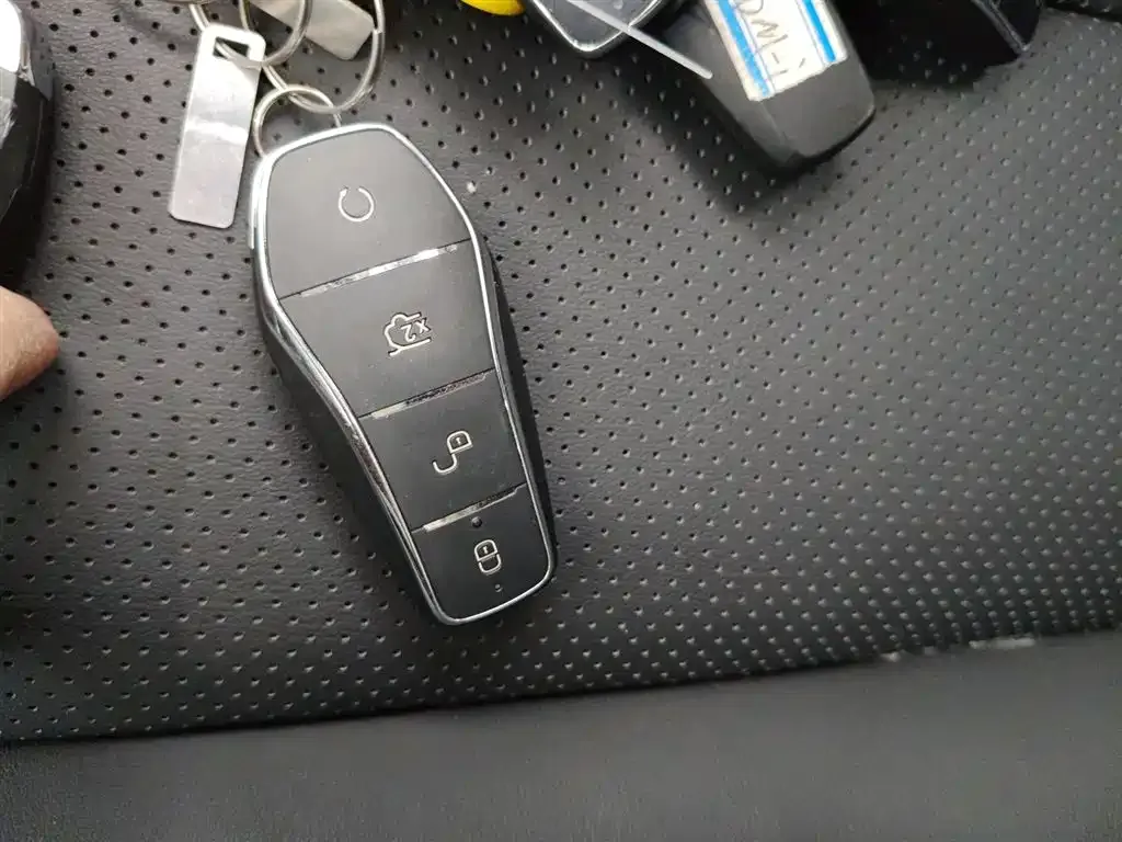 BYD Seal 05 DM-i — фото 3
