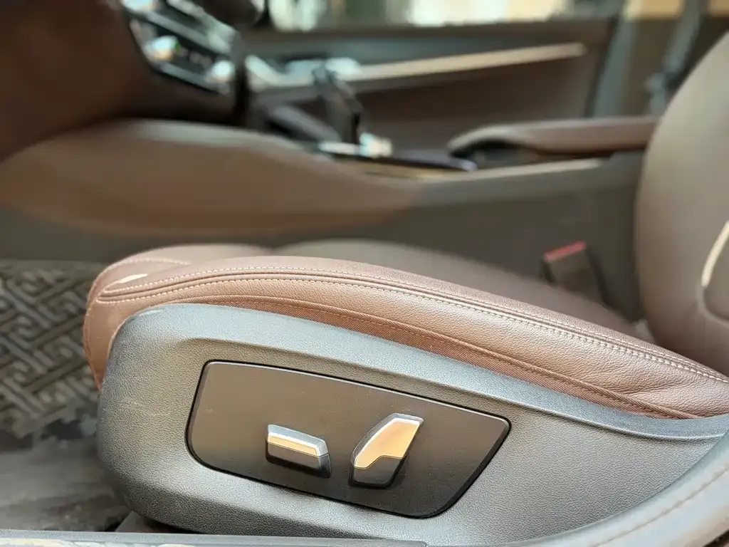 BMW 5 Series — фото 3