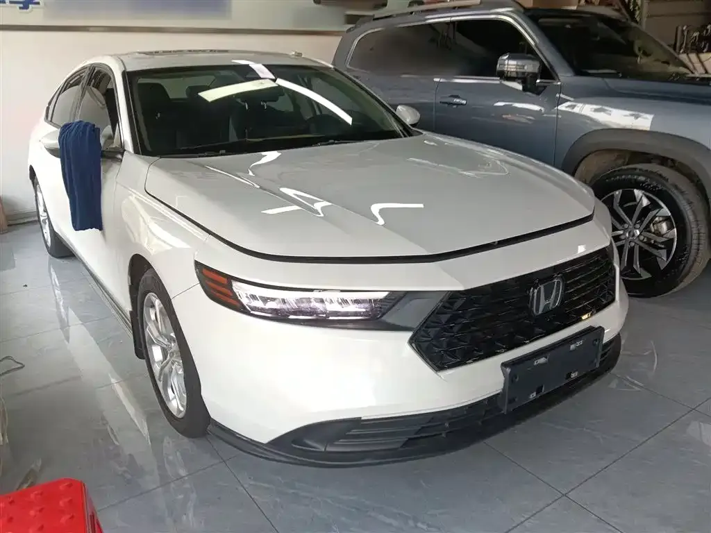 Honda Accord — фото 4