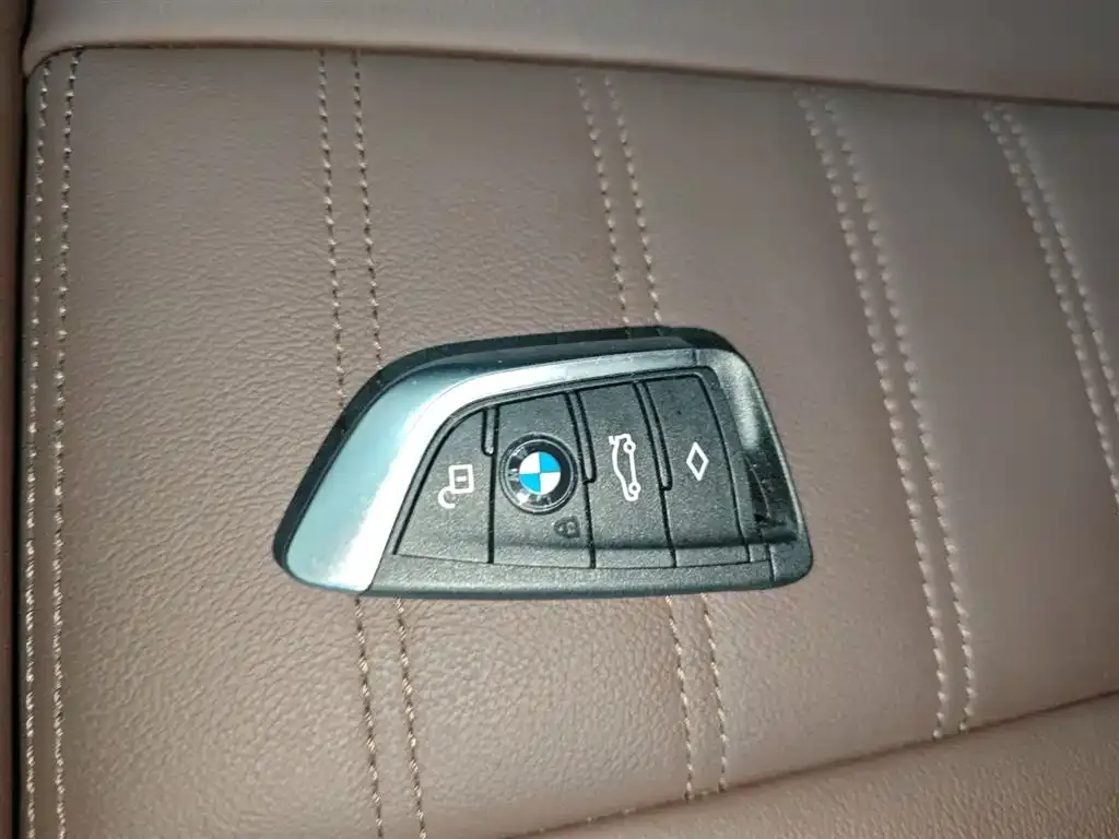 BMW X3 — фото 4