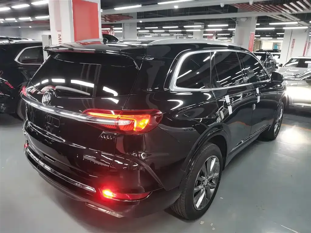 Buick Enclave — фото 10
