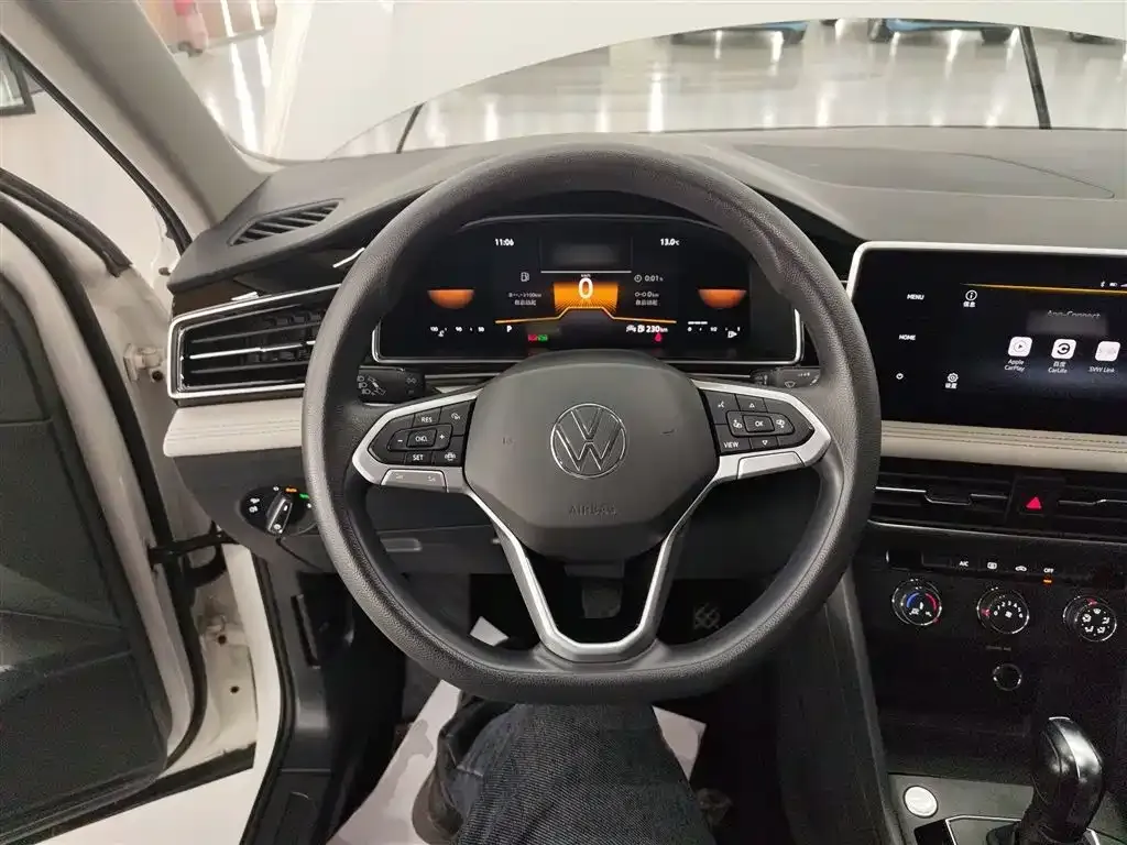 Volkswagen Tiguan L — фото 3