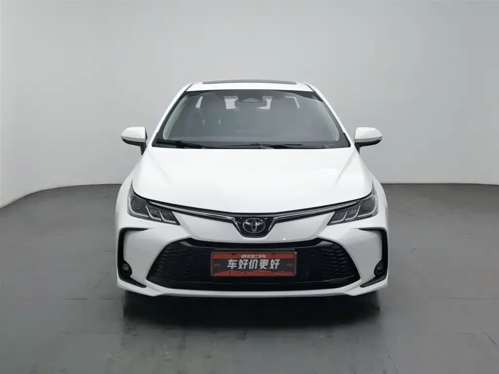Toyota Corolla — фото 8