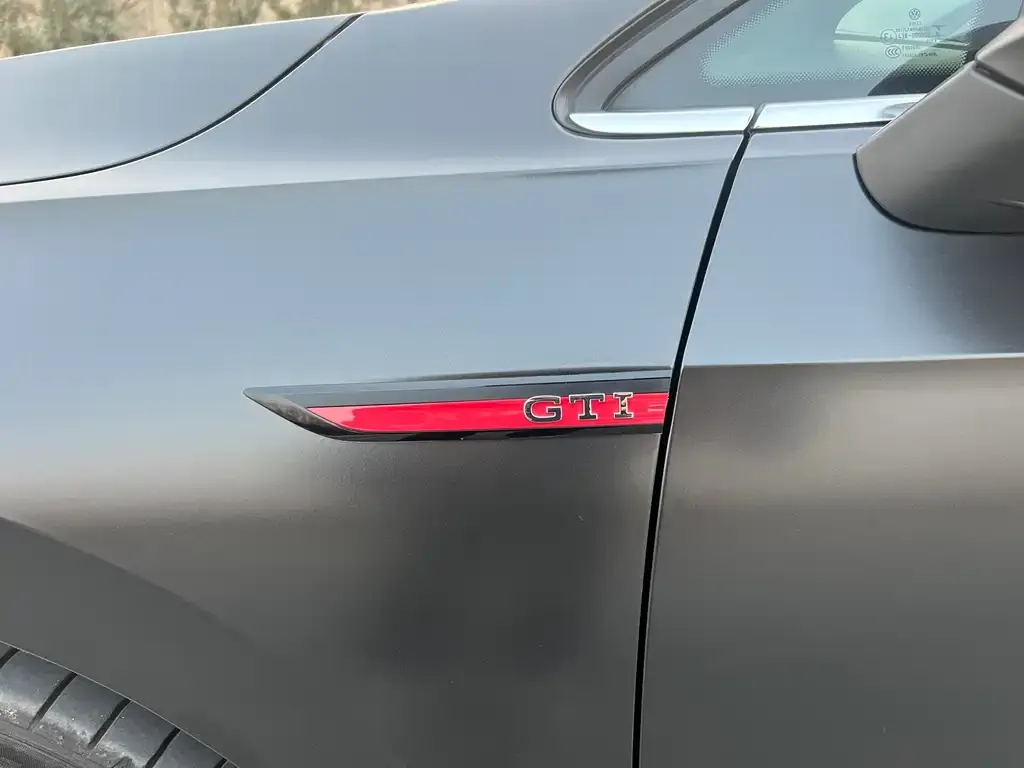 Volkswagen Golf GTI — фото 2