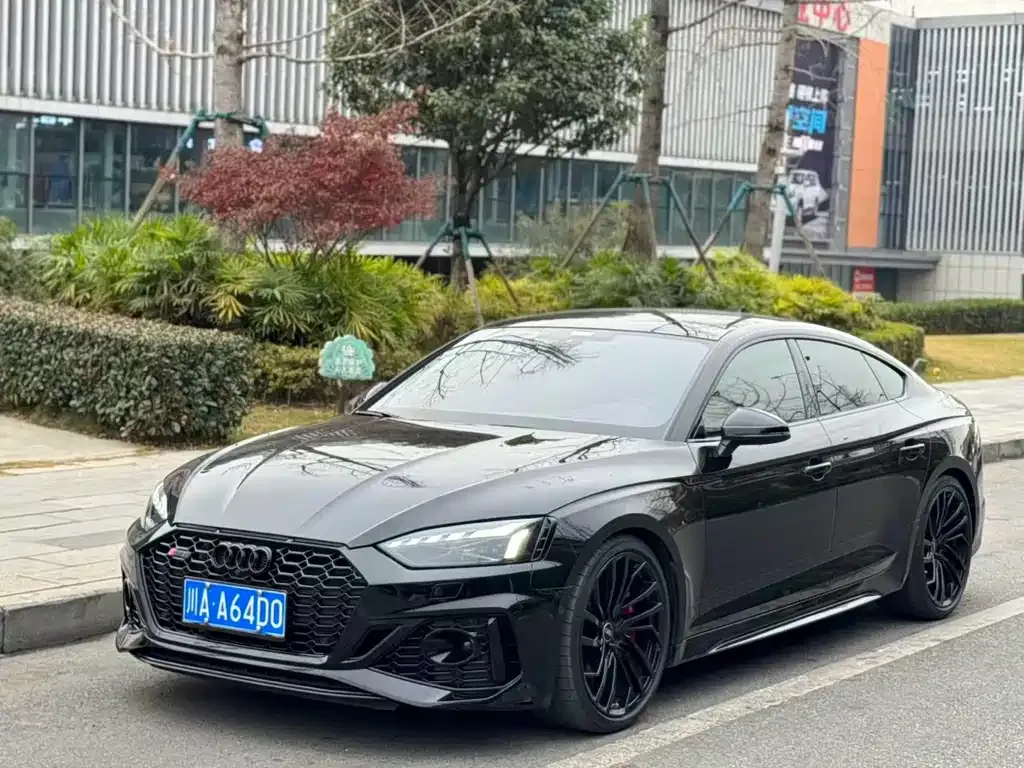 Audi RS 5 — фото 1