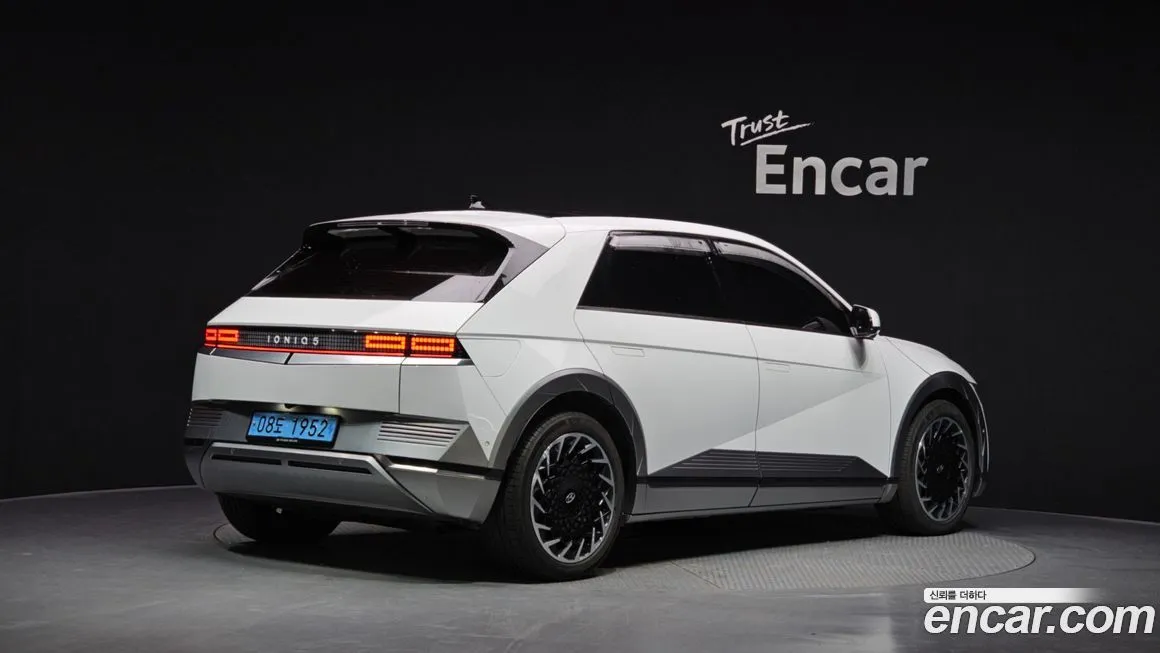 Hyundai Ioniq5 — фото 2
