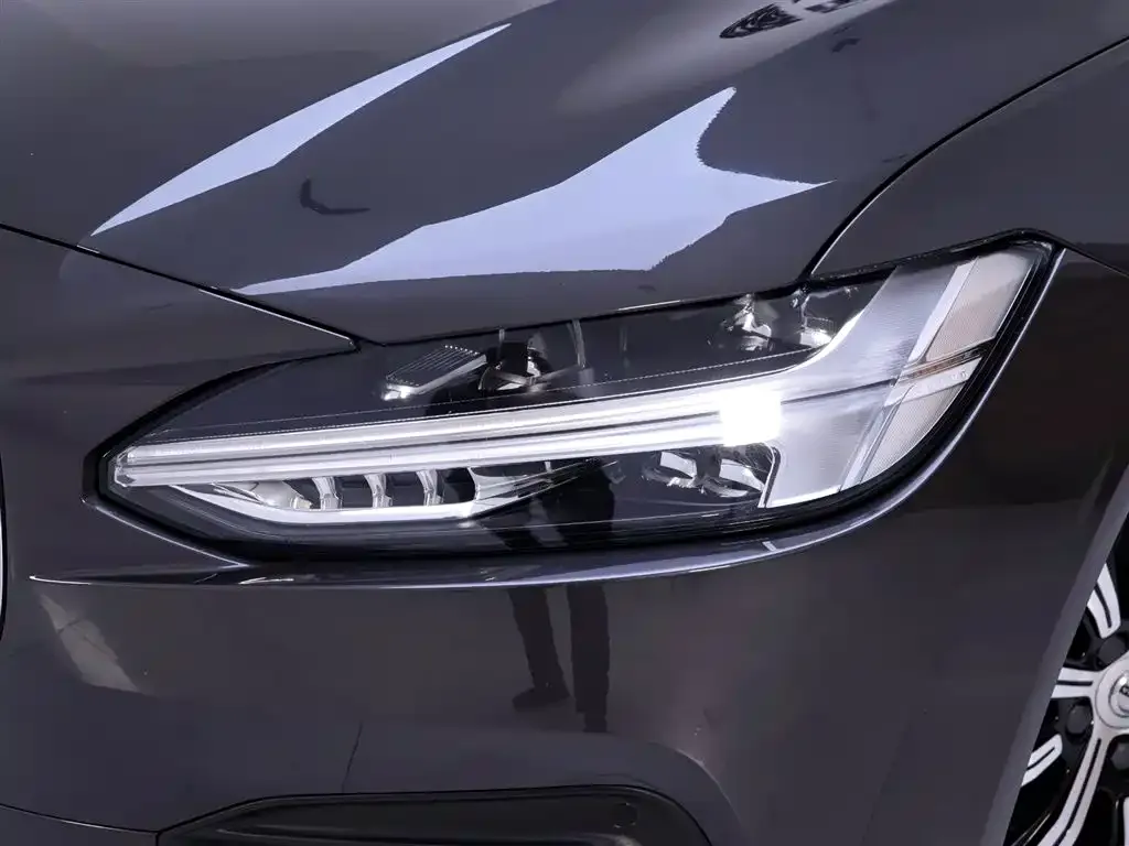 Volvo S90 — фото 3