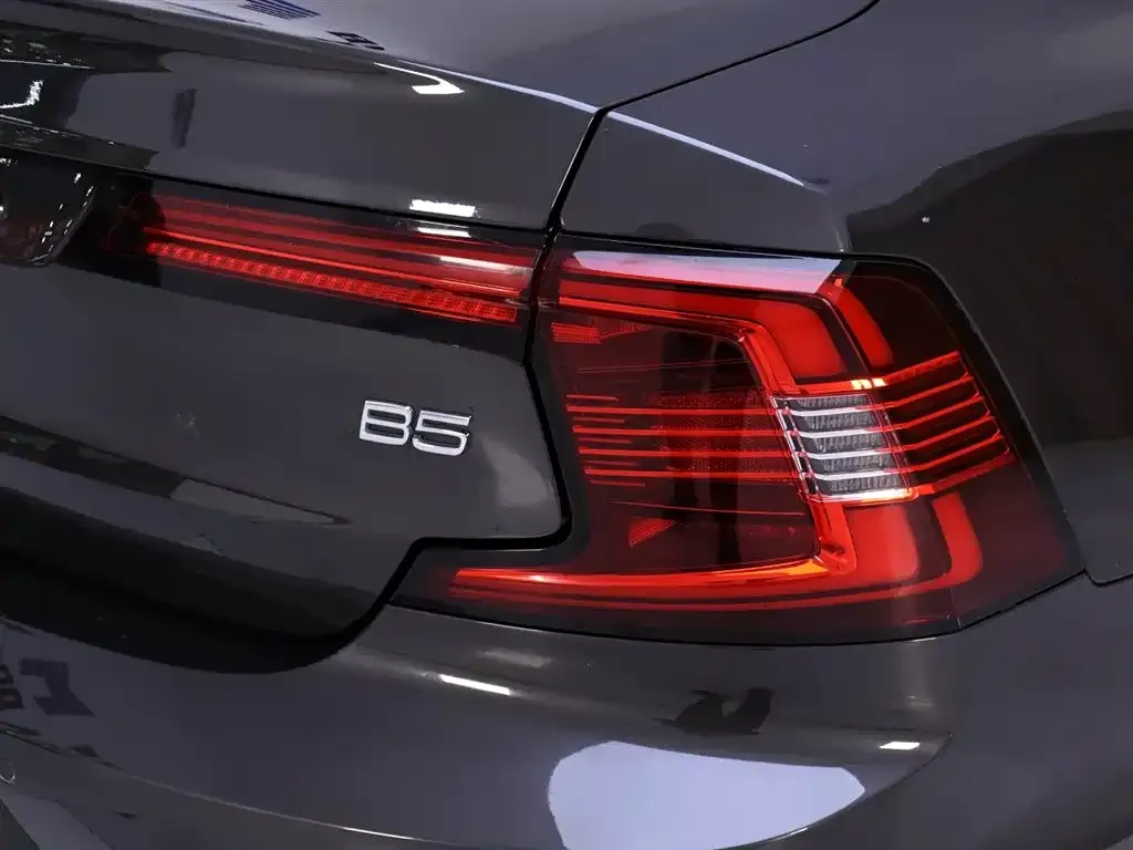 Volvo S90 — фото 9