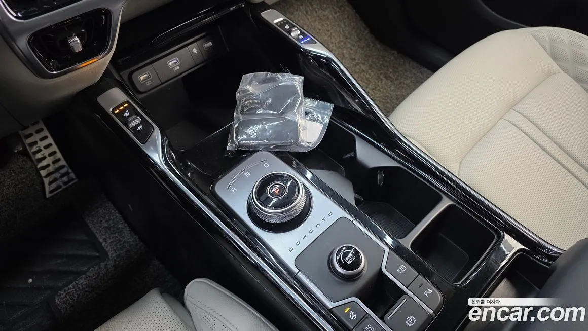 Kia Sorento — фото 9