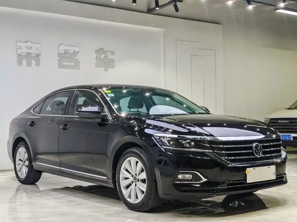 Volkswagen Passat — фото 8