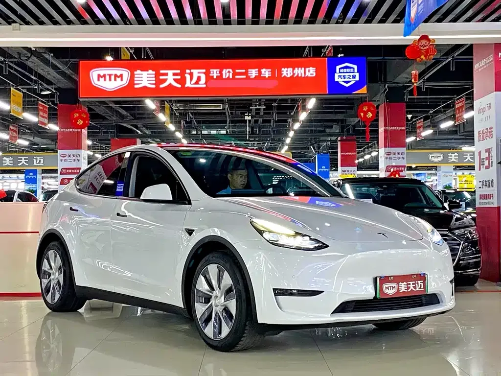 Tesla Model Y — фото 4