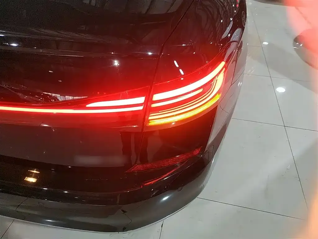 Volkswagen Passat — фото 4