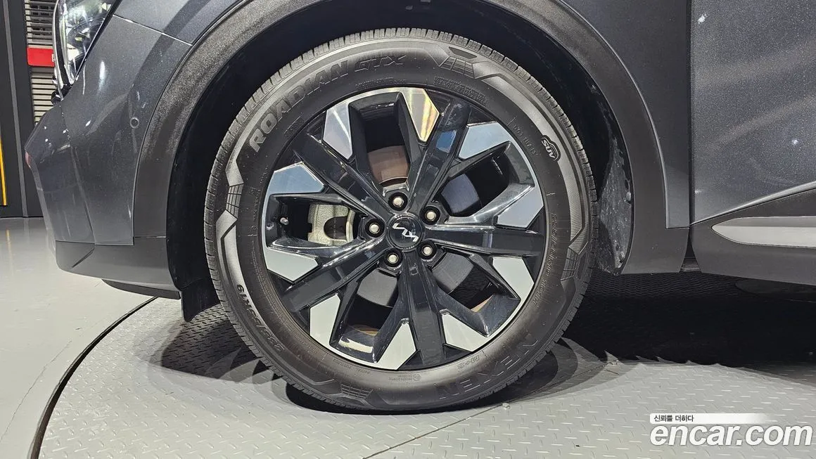 Kia Sportage — фото 10
