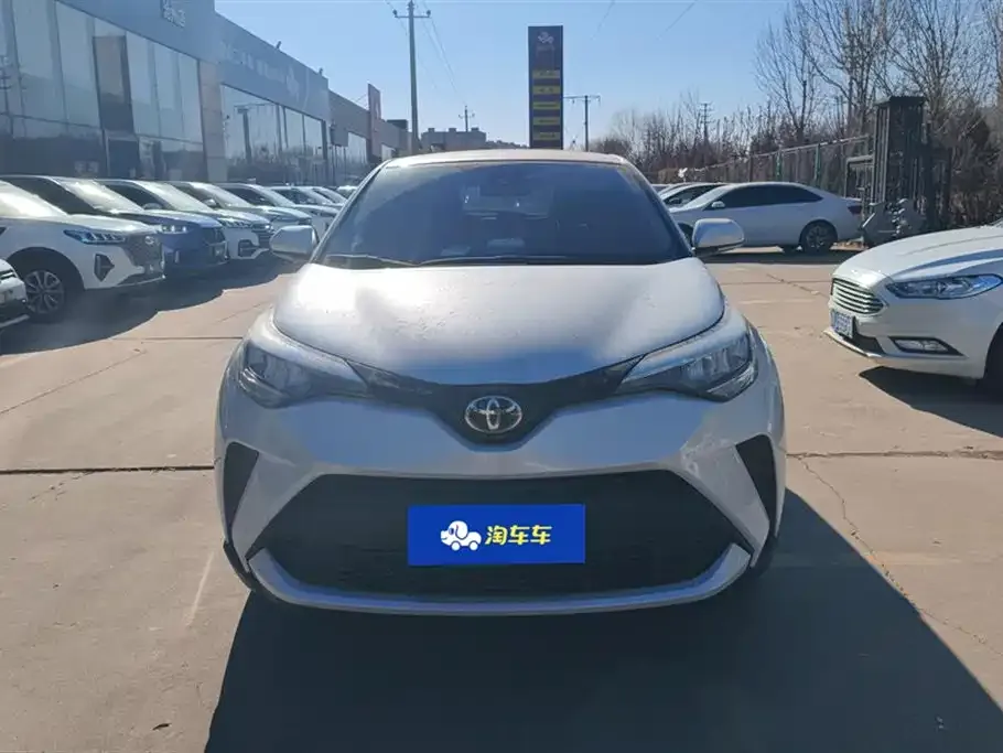 Toyota C-HR — фото 6