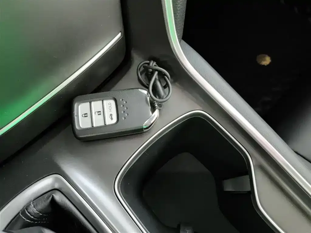 Honda Accord — фото 9