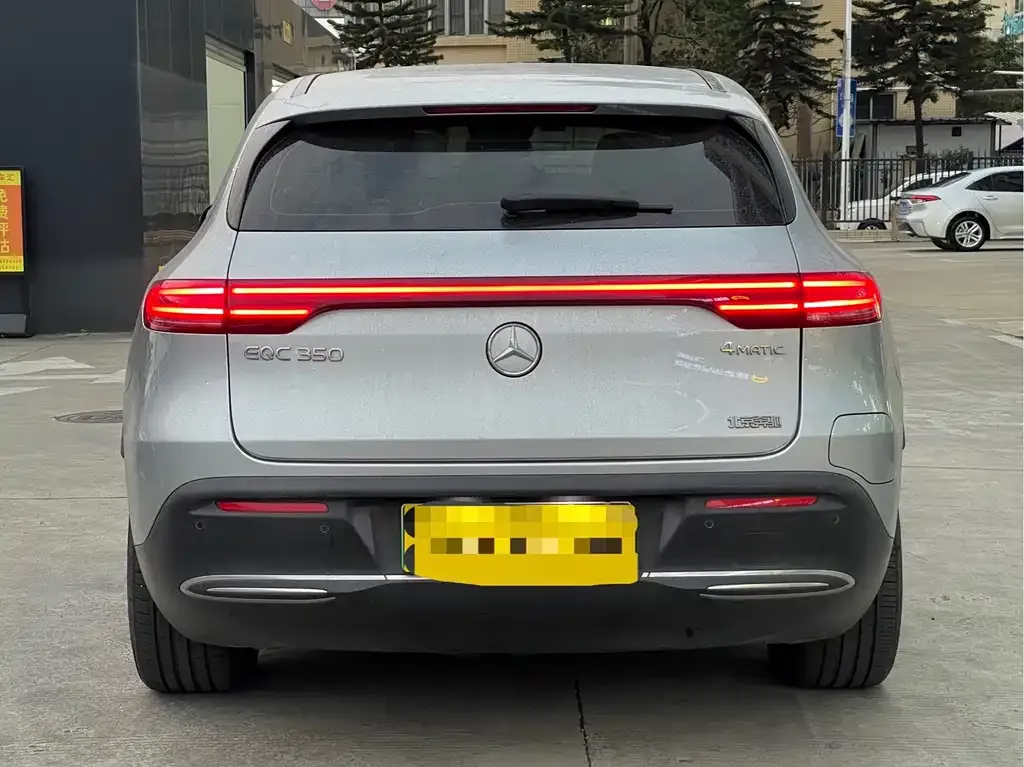 Mercedes-Benz EQC — фото 4
