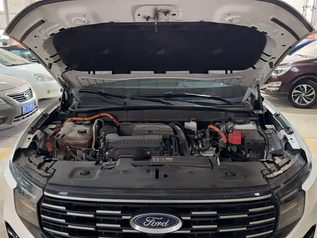 Ford Edge — фото 4
