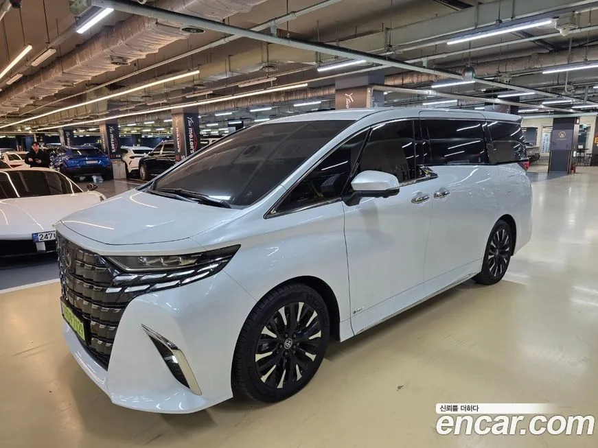 Toyota Alphard — фото 2