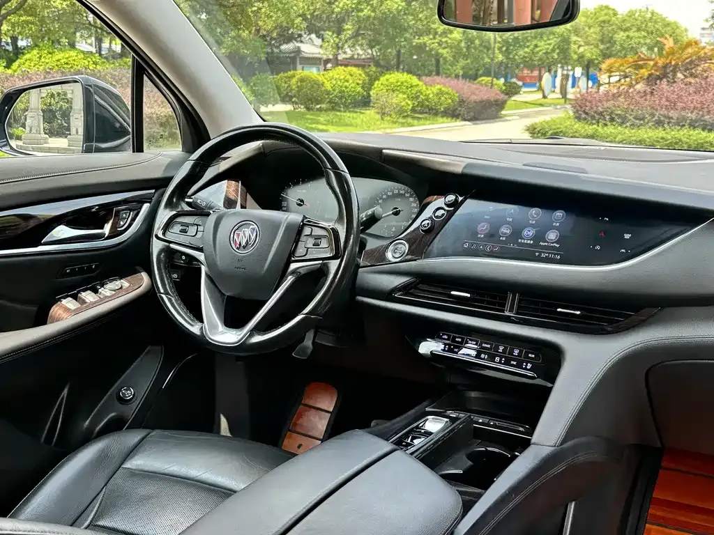 Buick Enclave — фото 4