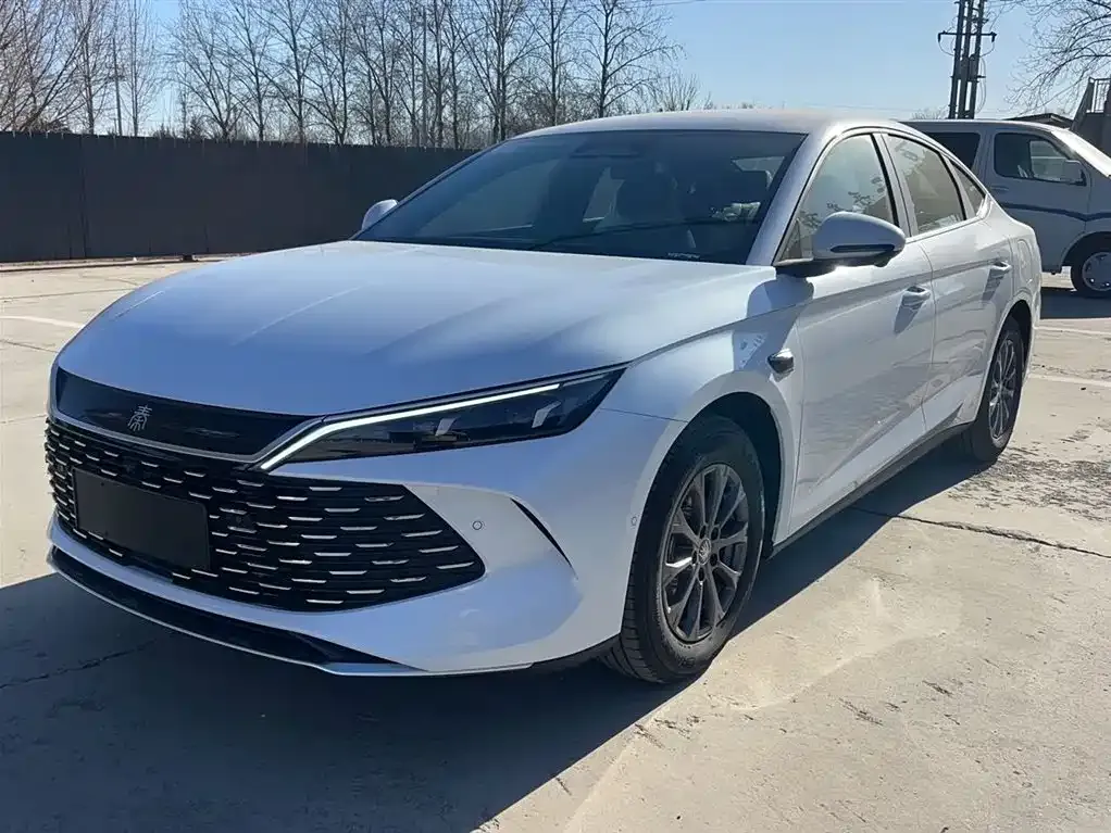 BYD Qin L — фото 1