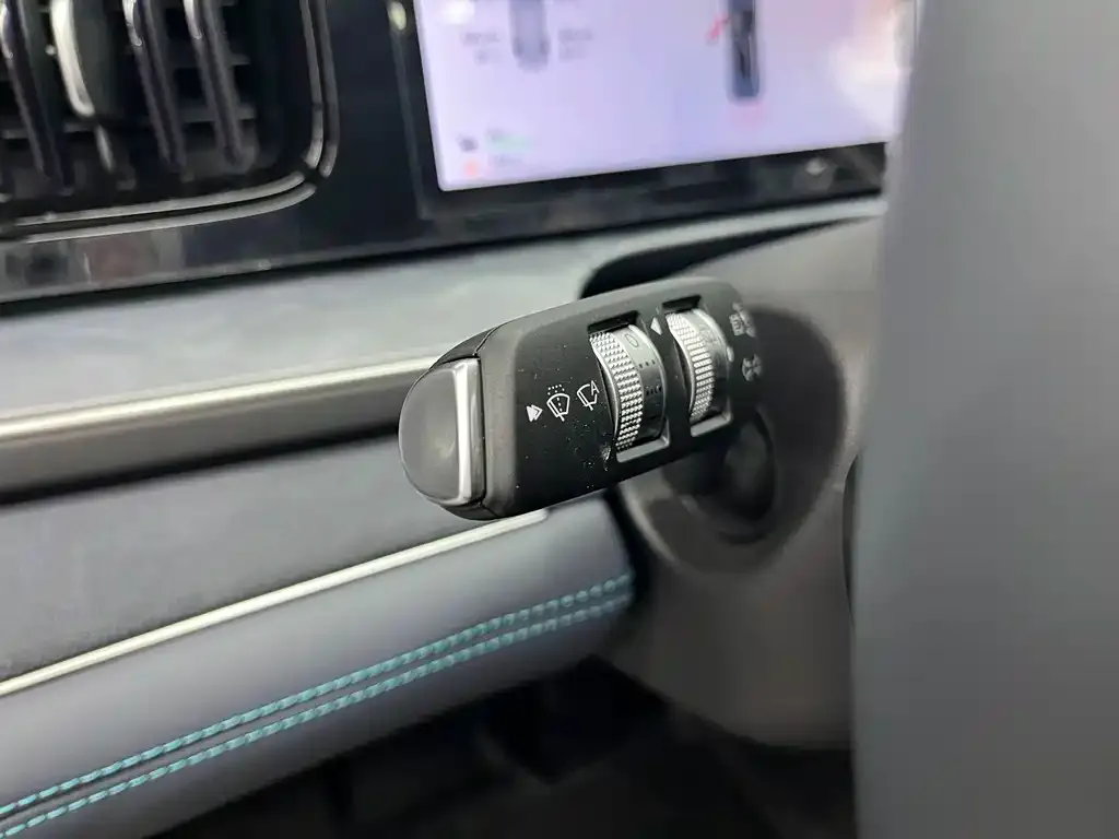 BYD Hiace 07 DM-i — фото 7