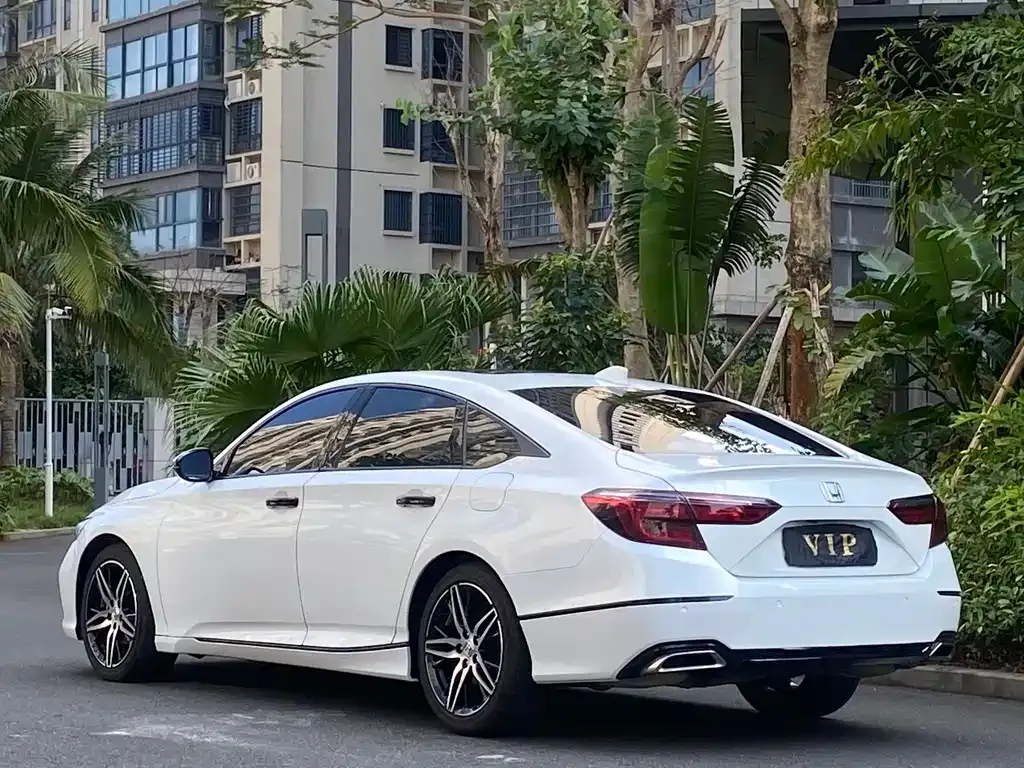 Honda Inspire — фото 5