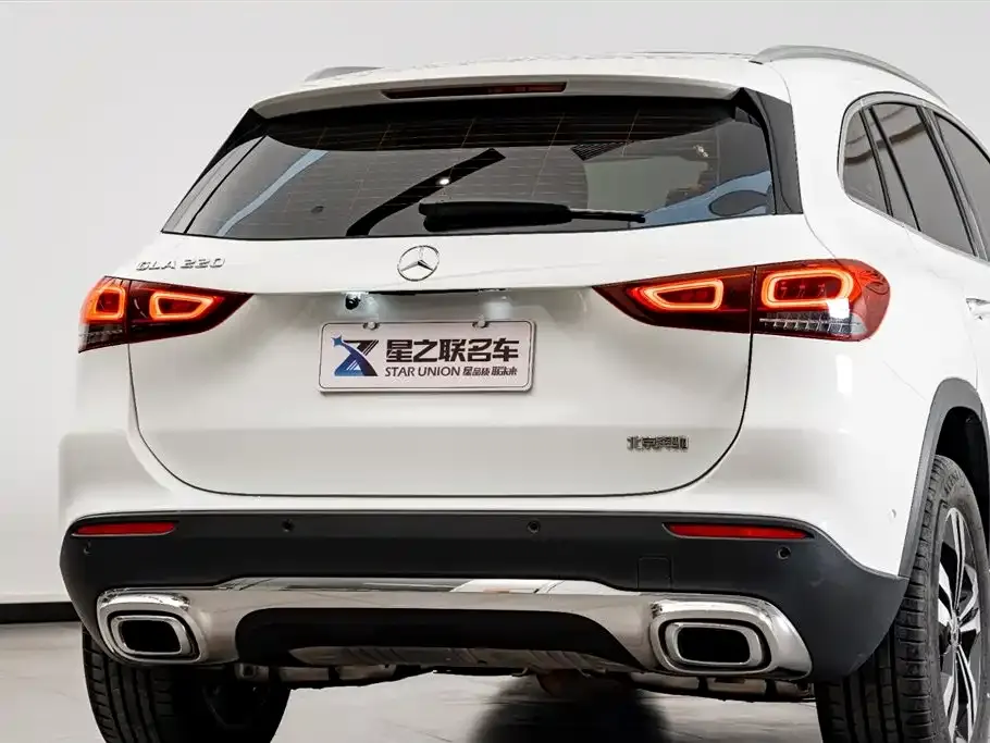 Mercedes-Benz GLA — фото 10