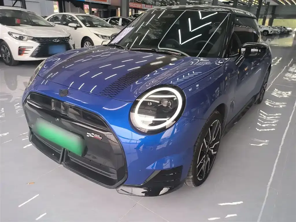 MINI Cooper EV — фото 1