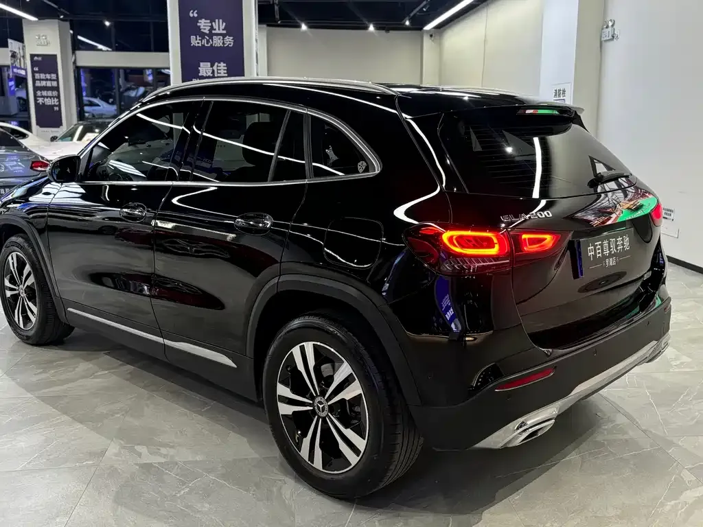 Mercedes-Benz GLA — фото 9