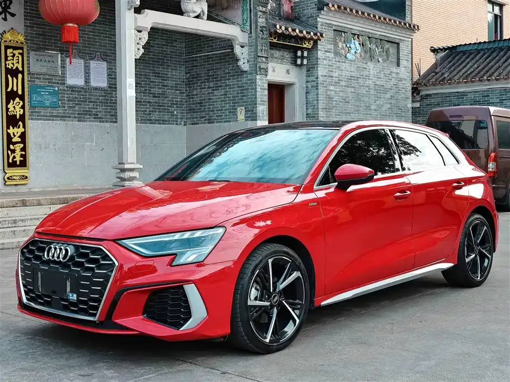 Audi A3 — фото 1