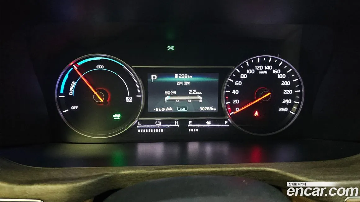 Kia Sorento — фото 10