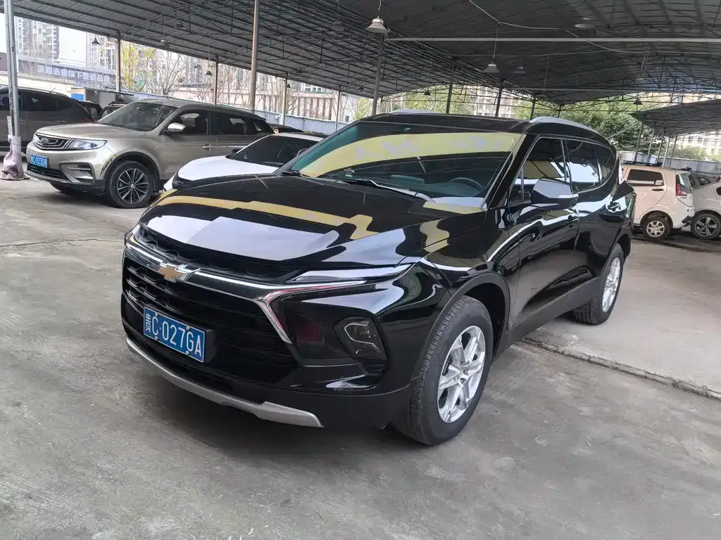 Chevrolet Blazer — фото 1