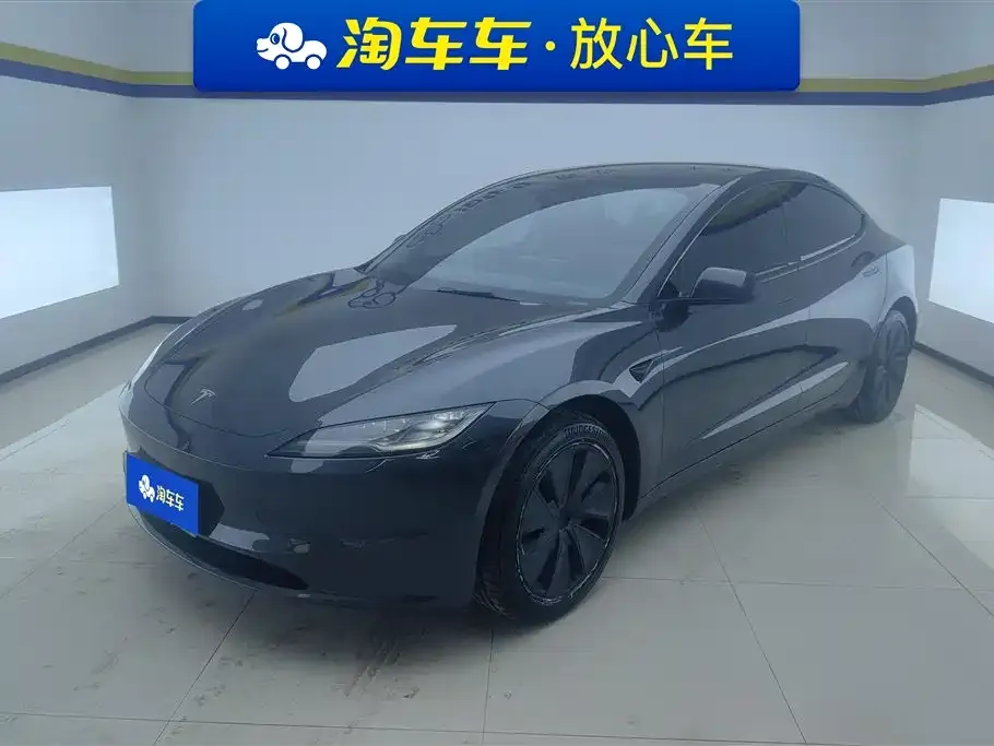 Tesla Model 3 — фото 1
