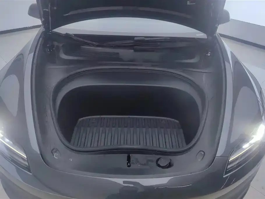 Tesla Model 3 — фото 6