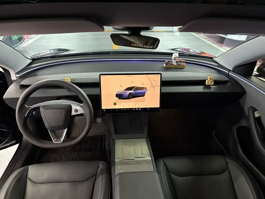 Tesla Model 3 — фото 7