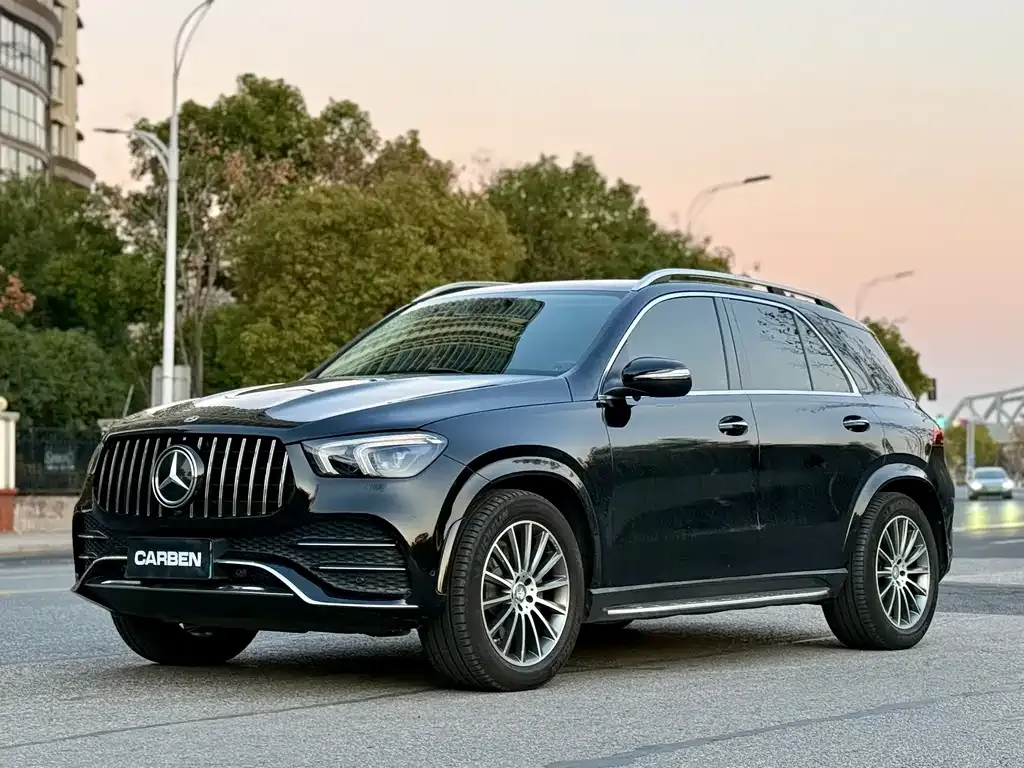 Mercedes-Benz GLE — фото 1