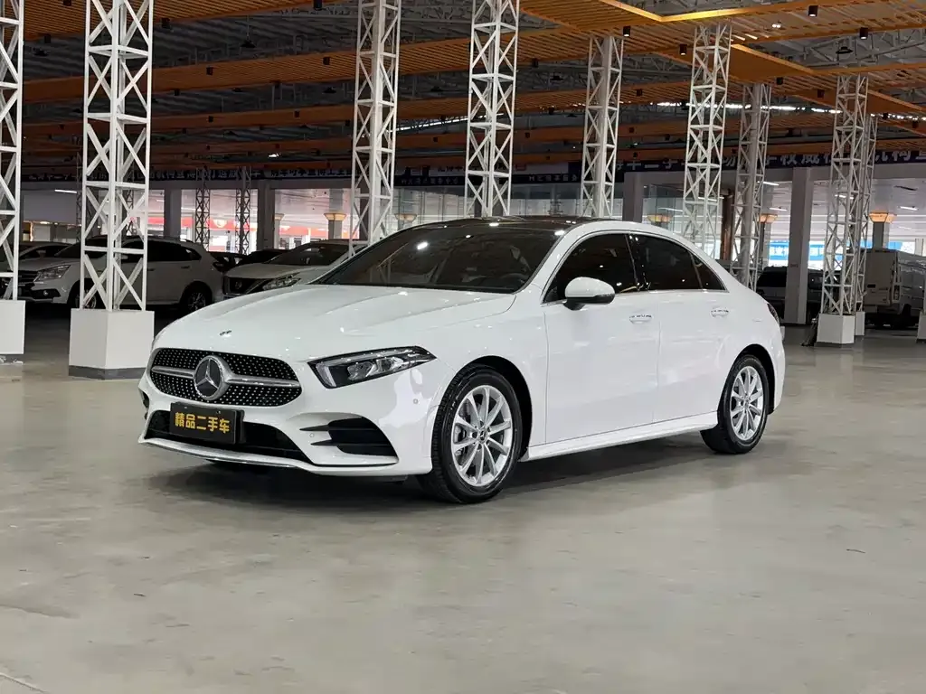 Mercedes-Benz A-Class — фото 1