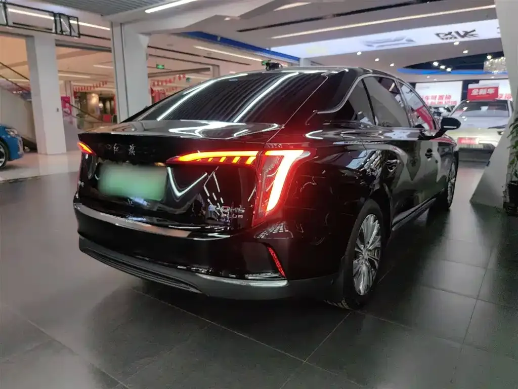 Hongqi E-QM5 — фото 2