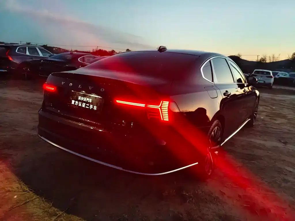 Volvo S90 — фото 2