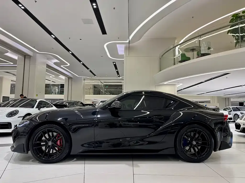 Toyota Supra — фото 2