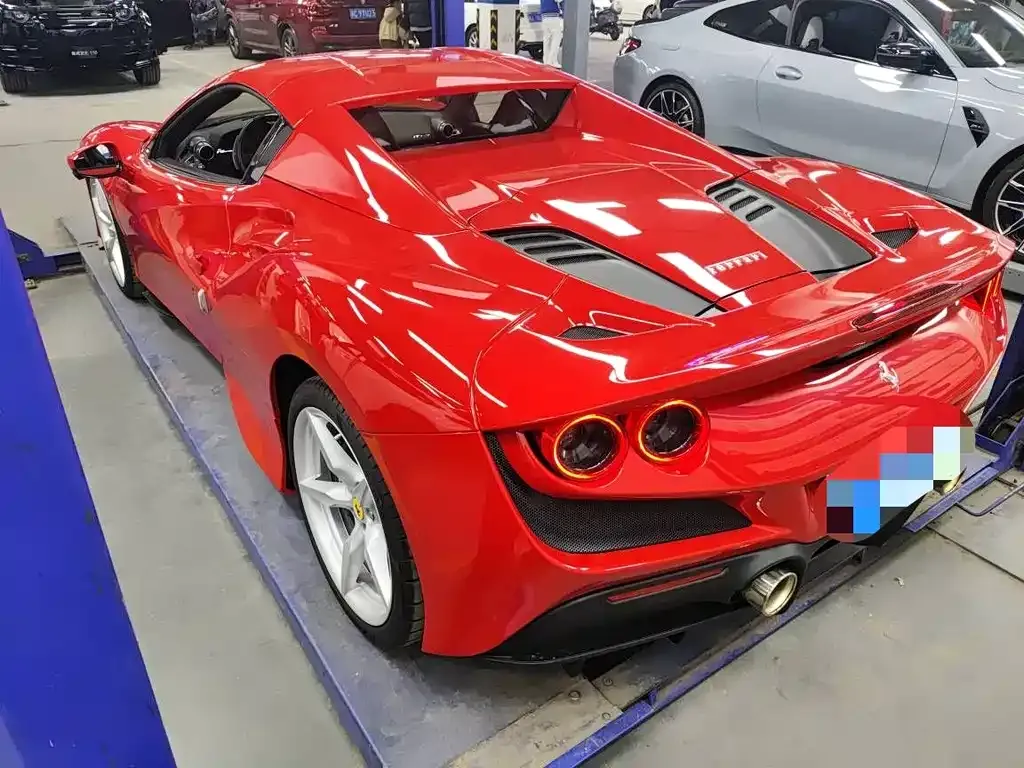 Ferrari F8 — фото 3